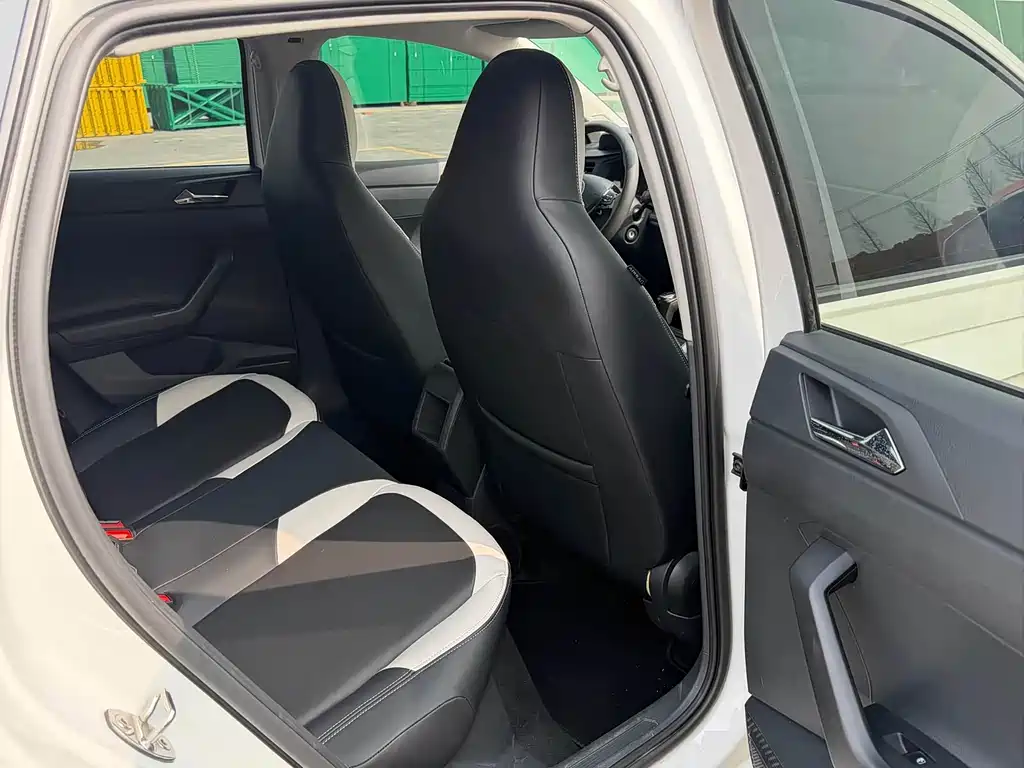Volkswagen Polo 2019 Plus 1.5L AT