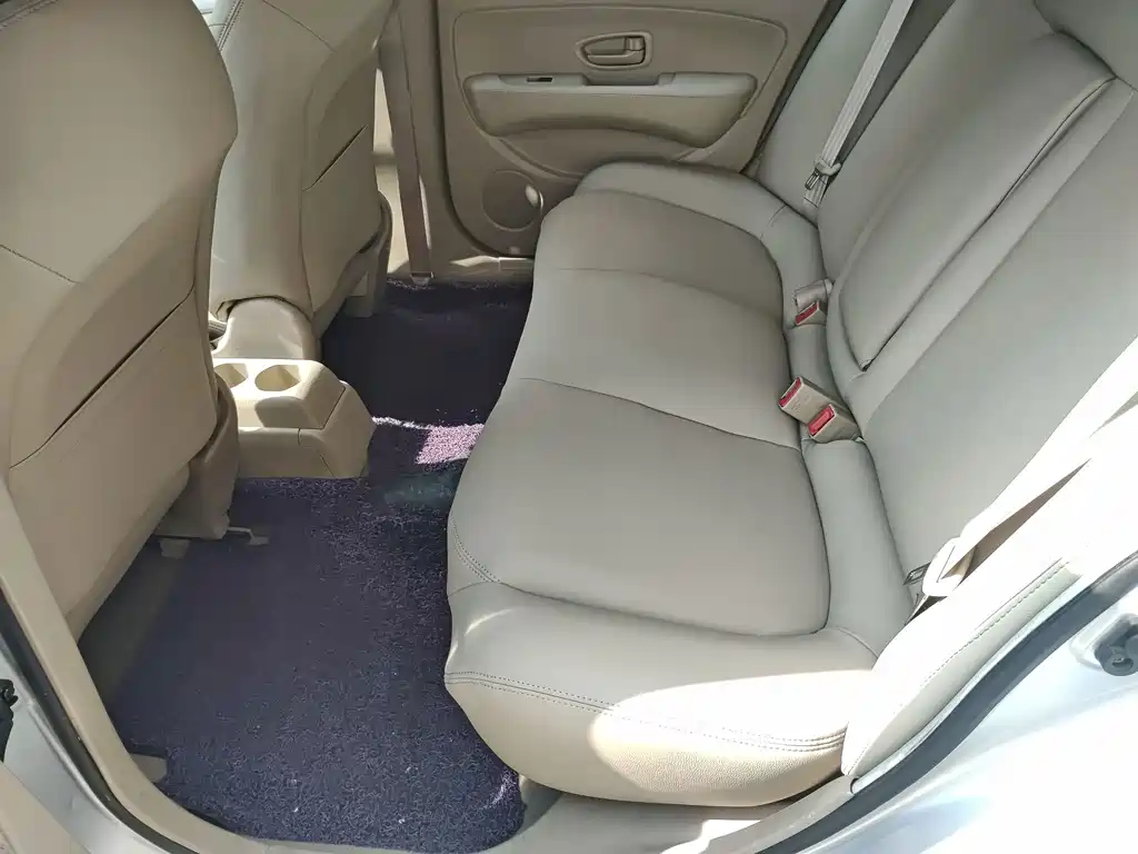 Nissan Sylphy — миниатюра 6