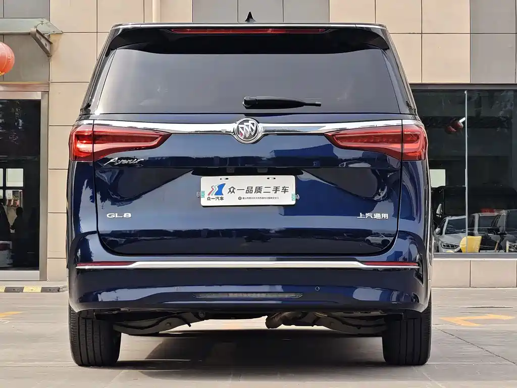 Buick GL8 — миниатюра 6
