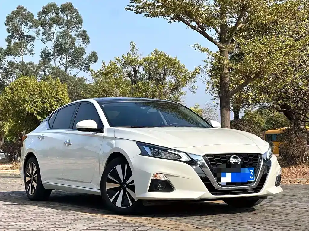 Nissan Teana — миниатюра 2