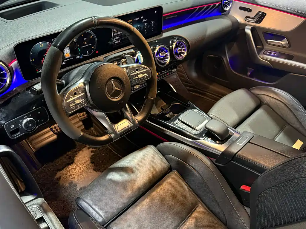 Mercedes-Benz CLA AMG — миниатюра 10