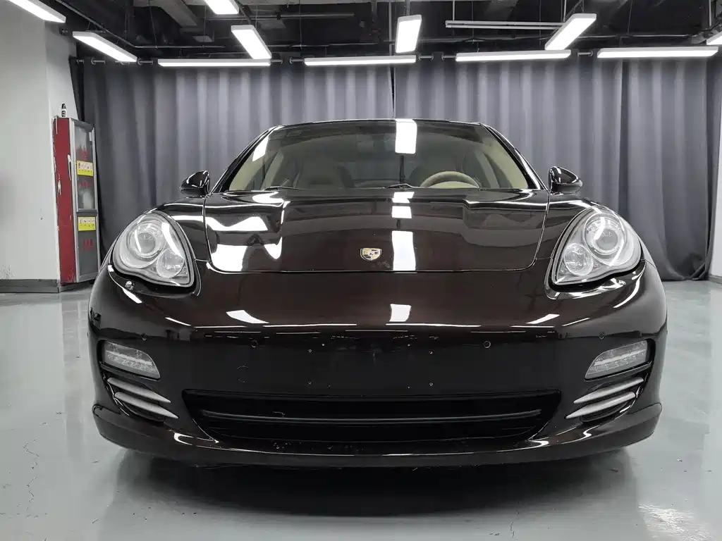 Porsche Panamera 2013 Panamera 4 Platinum Edition 3.6L
