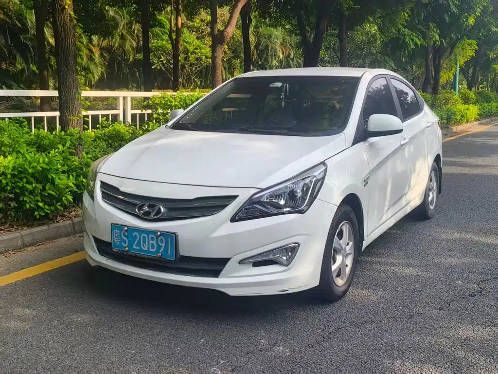 Hyundai Verna — миниатюра 2