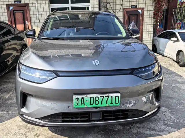 Leapmotor C11