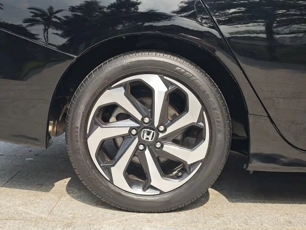 Honda Accord — миниатюра 11