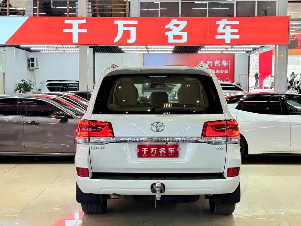 Toyota Land Cruiser 2019 4.0L GX-R
