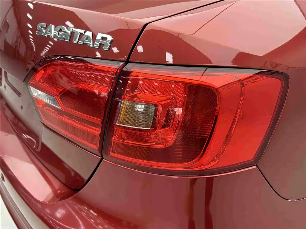 Volkswagen Sagitar — миниатюра 10