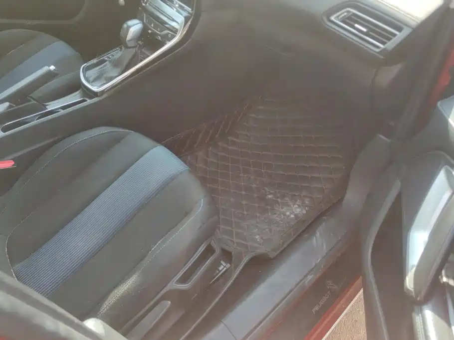 Peugeot 308 — миниатюра 8