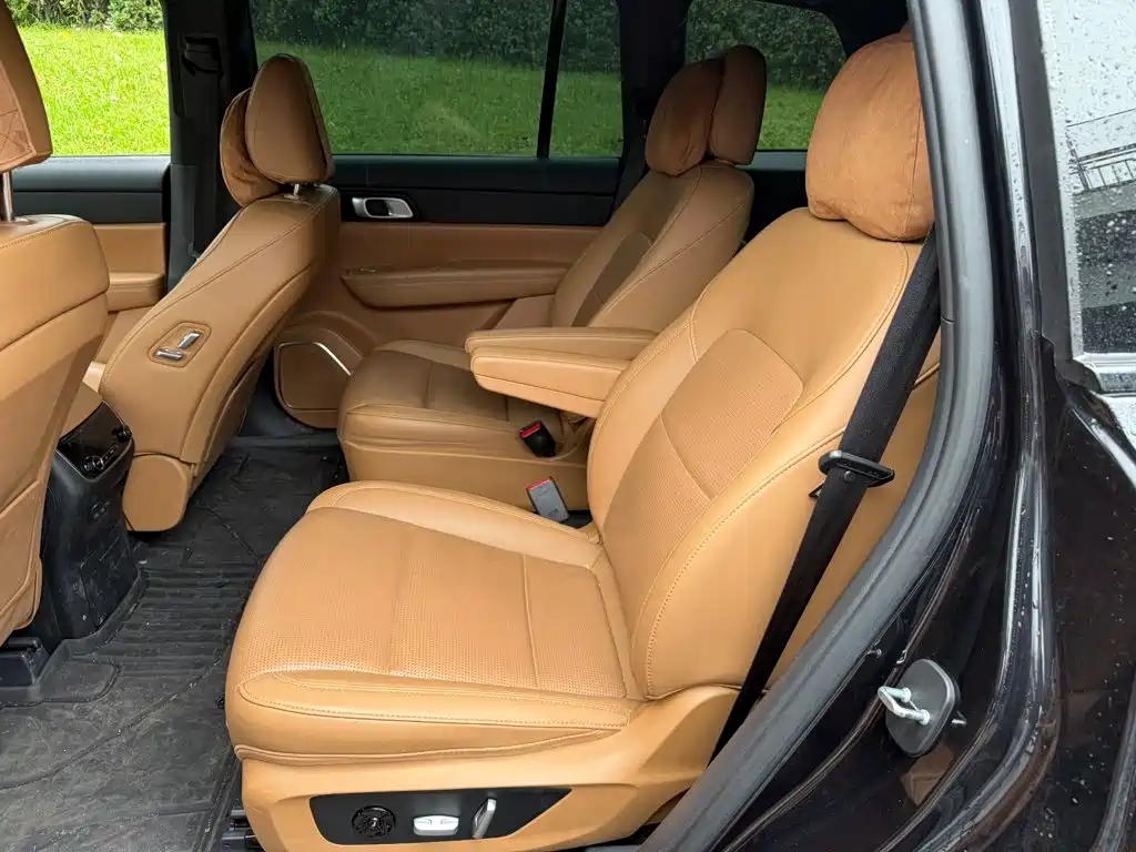 Li Auto Li ONE — миниатюра 12