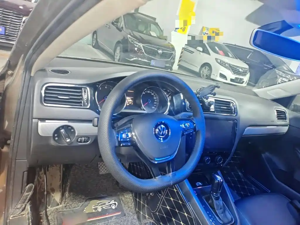 Volkswagen Sagitar — миниатюра 10