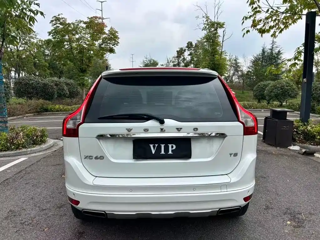 Volvo XC60 — миниатюра 8