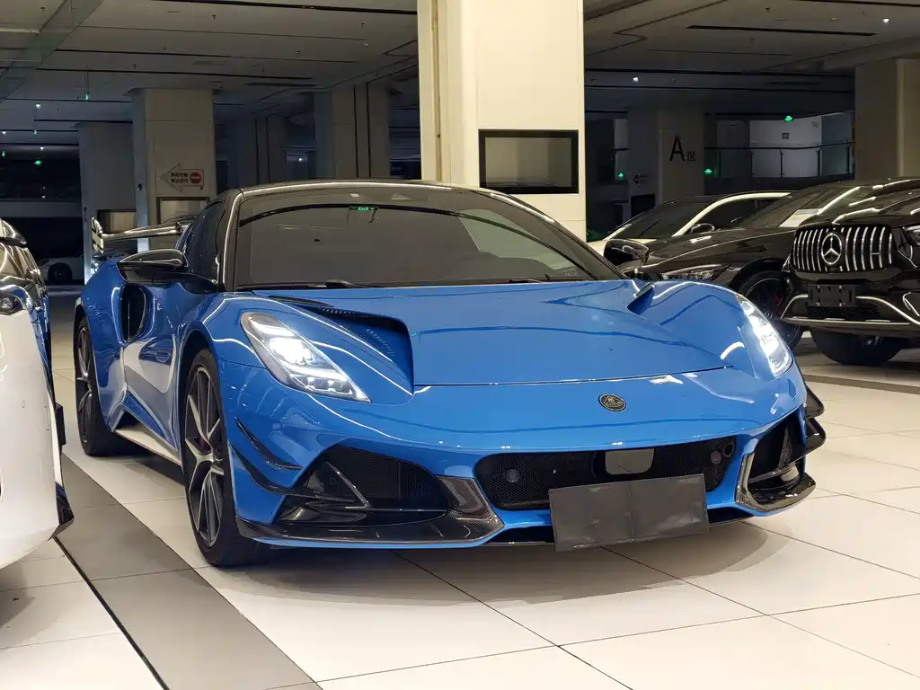 Lotus Emira — миниатюра 4