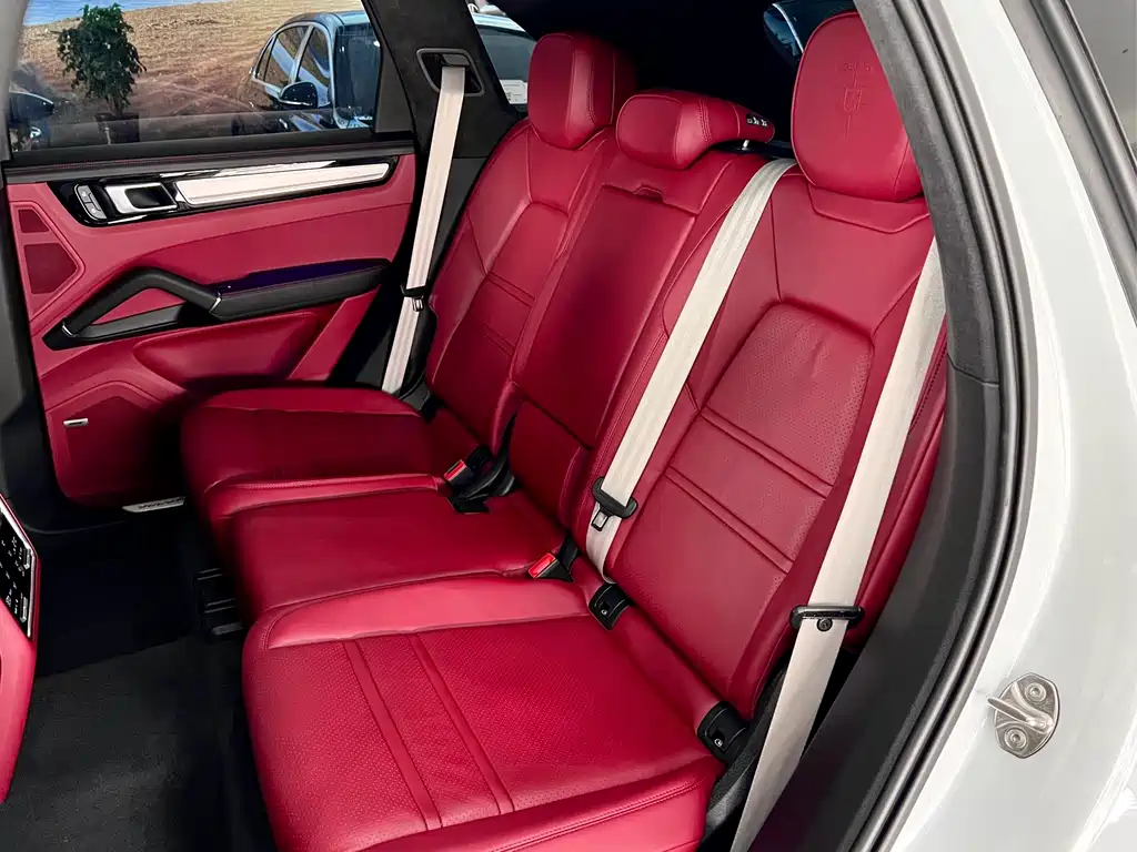 Porsche Cayenne Hybrid — миниатюра 12