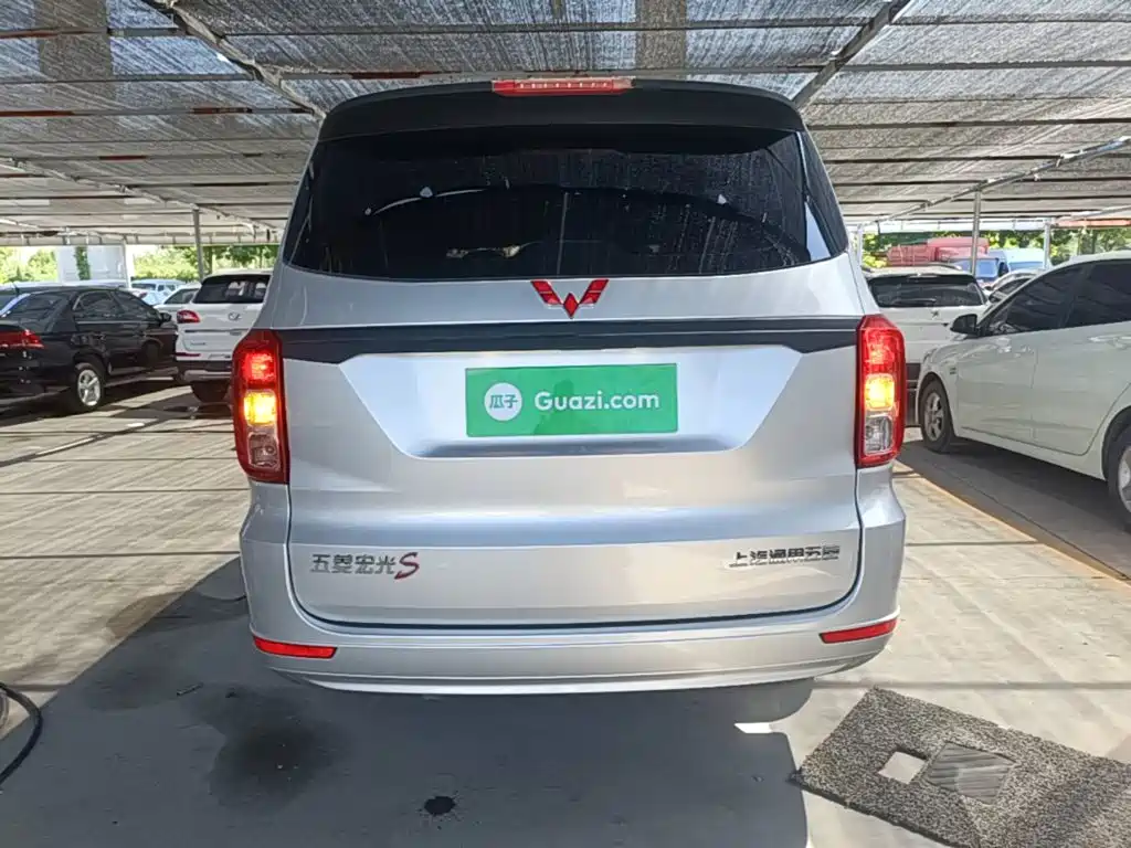 Wuling Hongguang — миниатюра 6