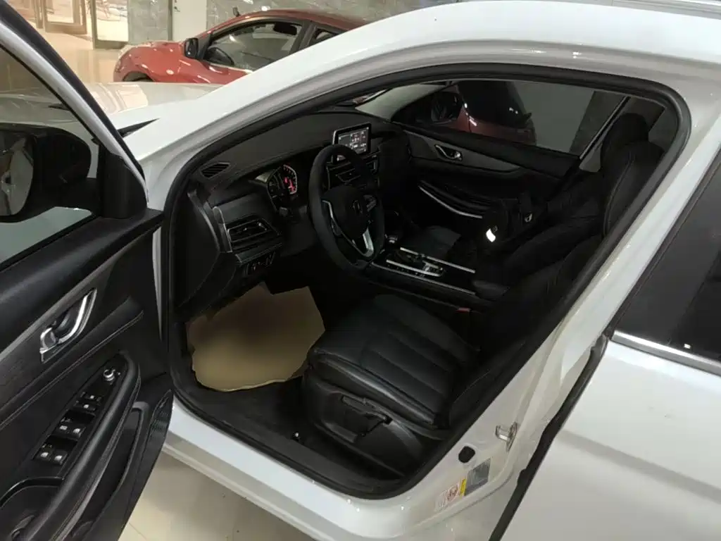 Changan CS75 — миниатюра 16