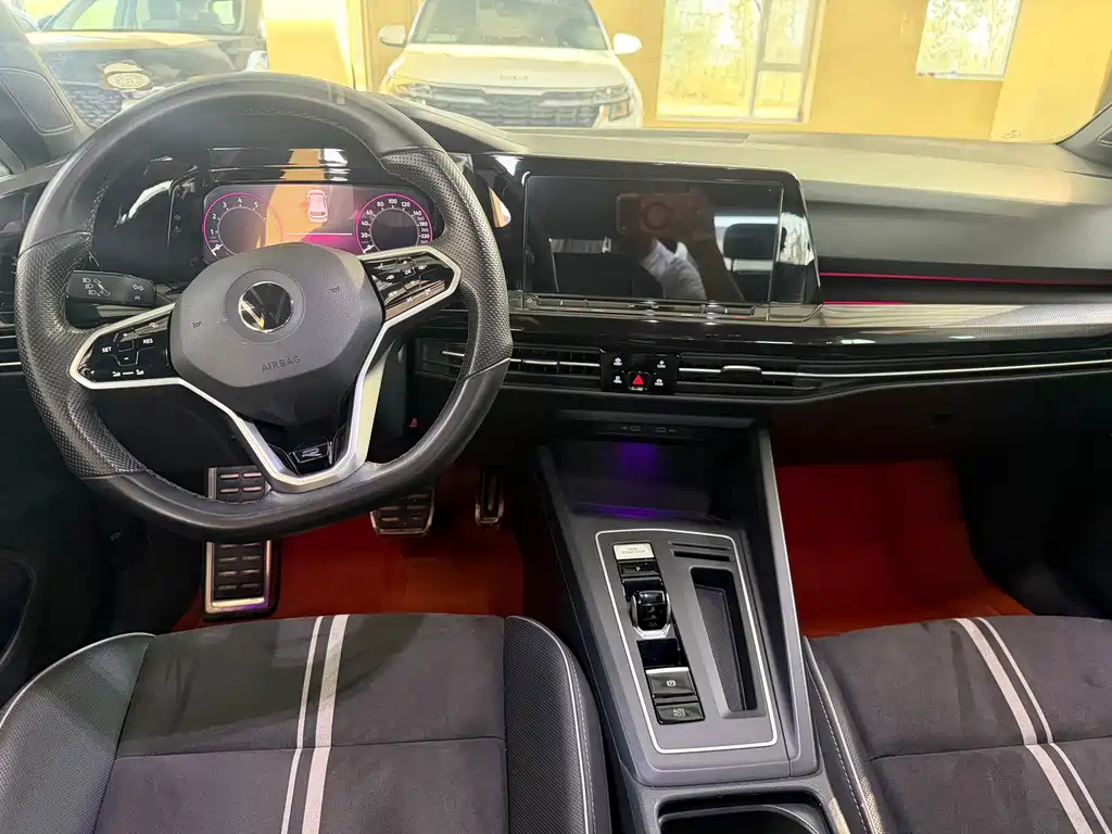 Volkswagen Golf — миниатюра 10