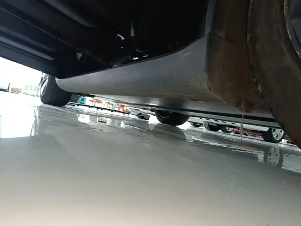 Tesla Model Y — миниатюра 22
