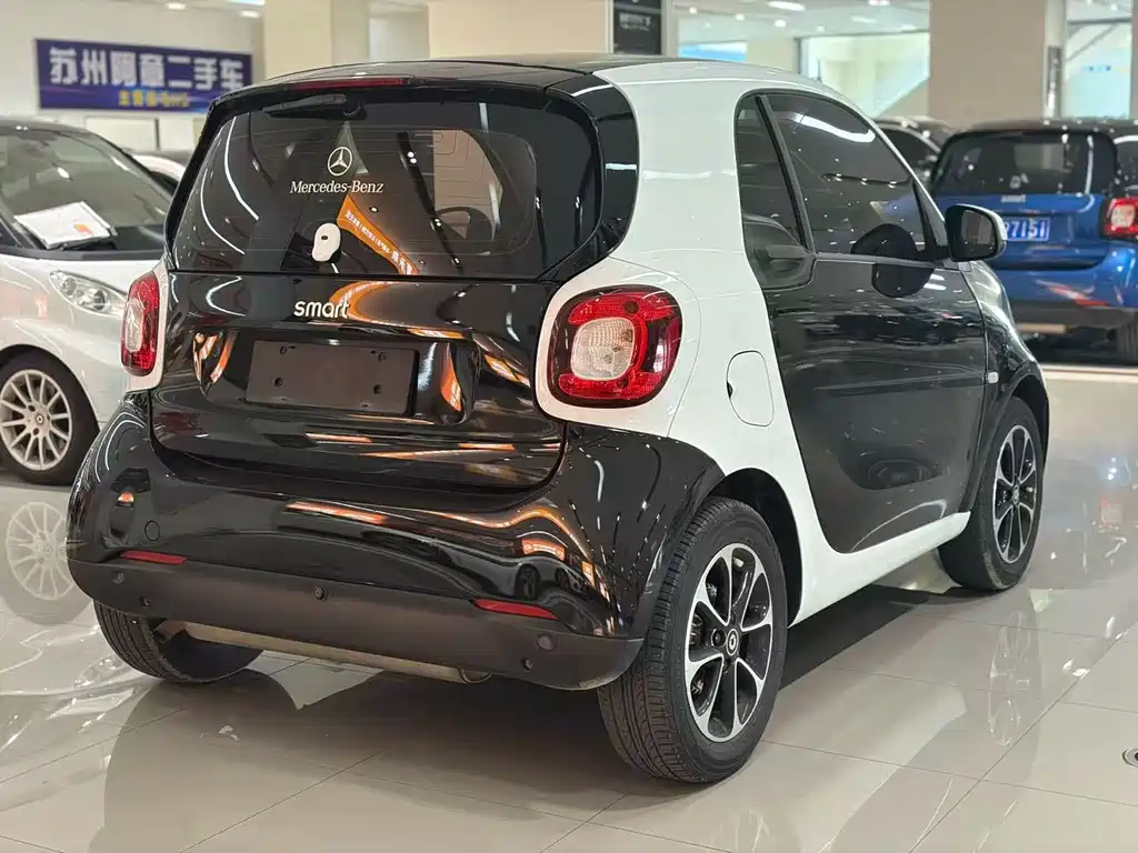smart Smart Fortwo — миниатюра 9