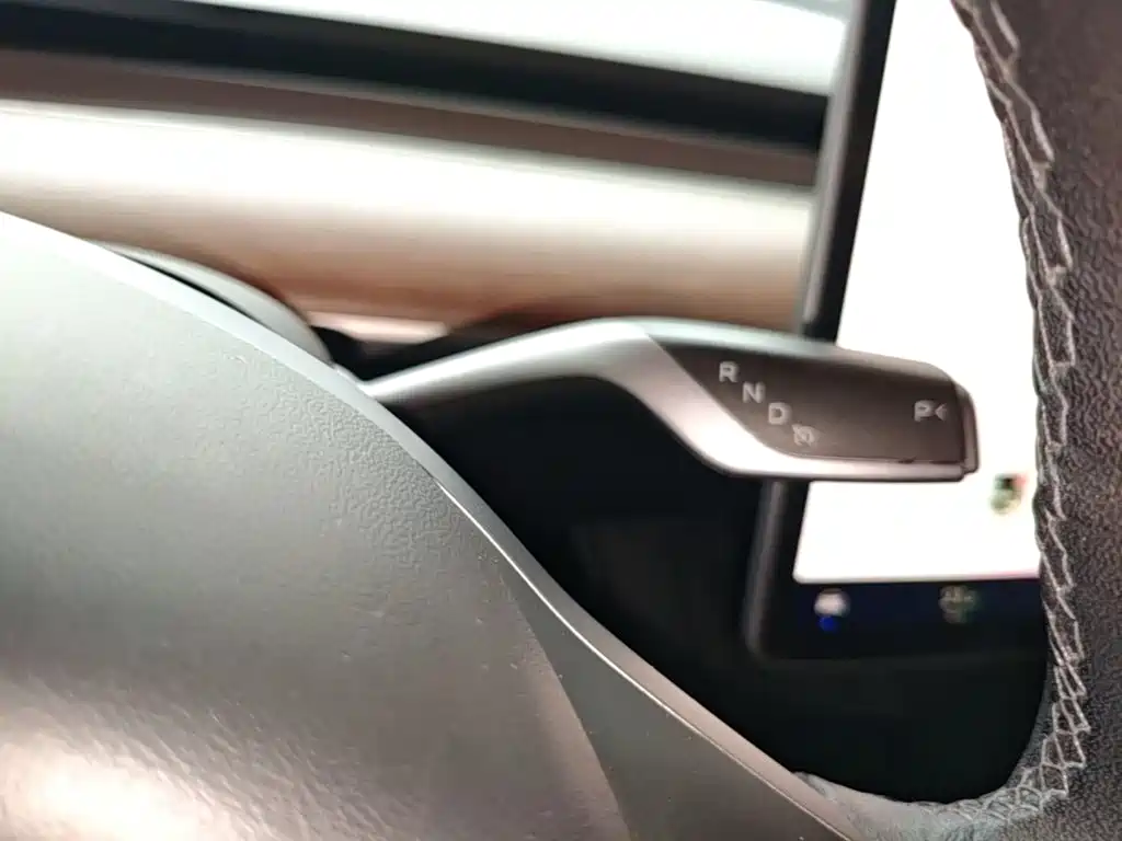 Tesla Model 3 — миниатюра 14