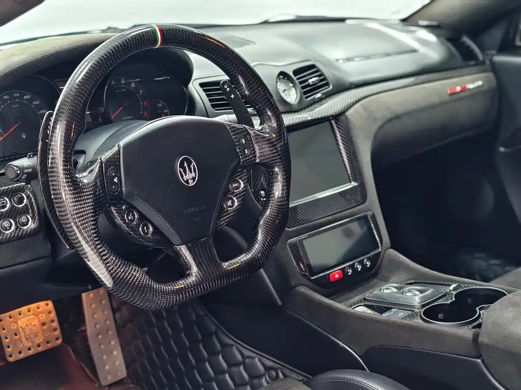 Maserati GranTurismo — миниатюра 12