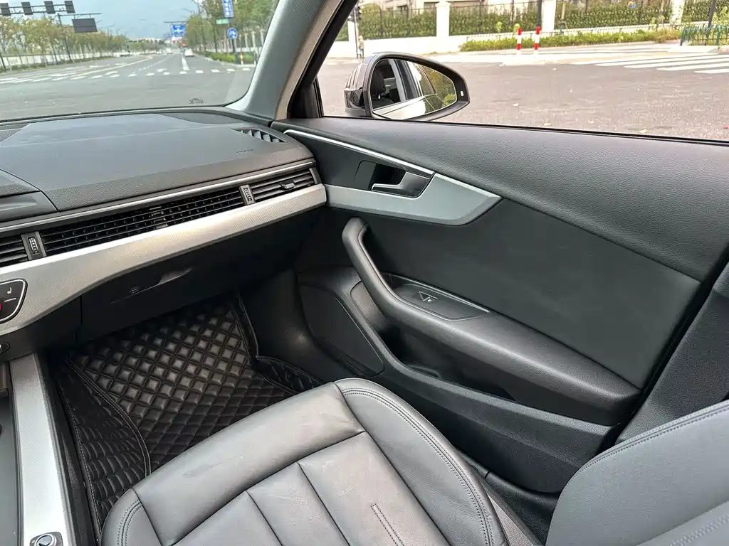 Audi A4 (Import) — миниатюра 17