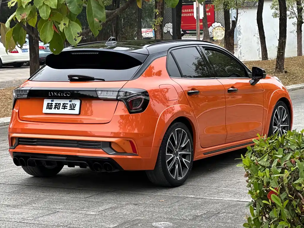 LYNK & CO. 02 HATCHBACK