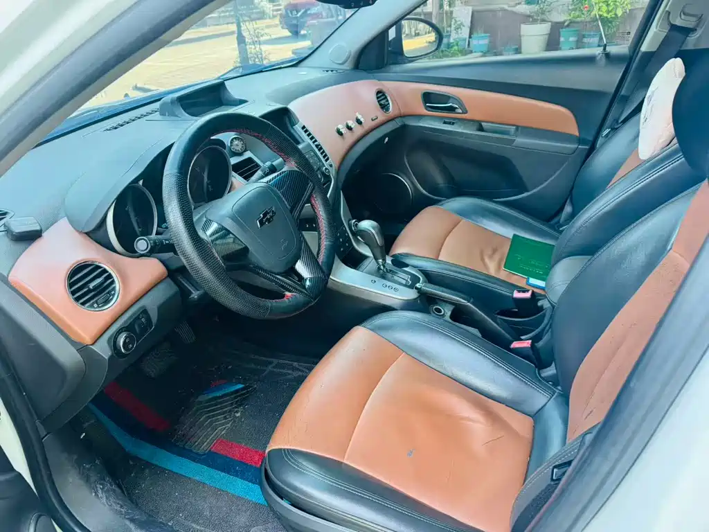 Chevrolet Cruze 2013 1.8L SE AT