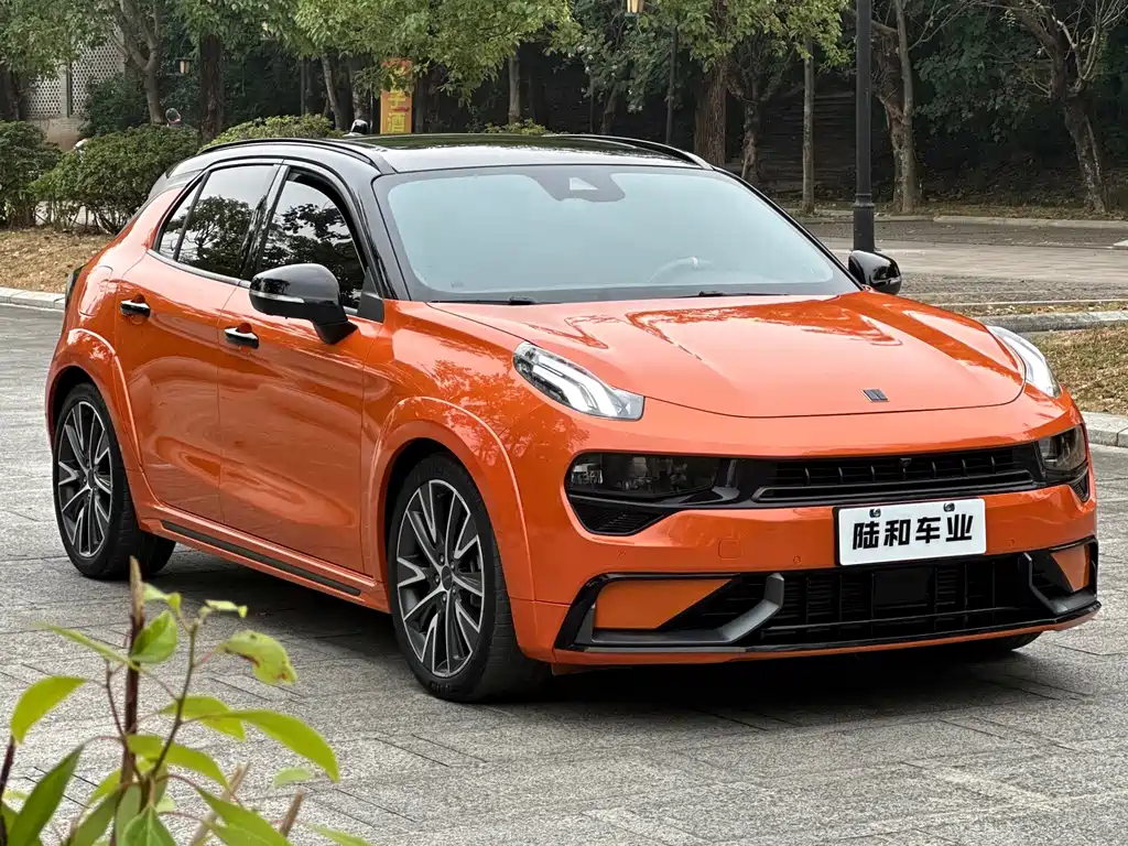 LYNK & CO. 02 HATCHBACK