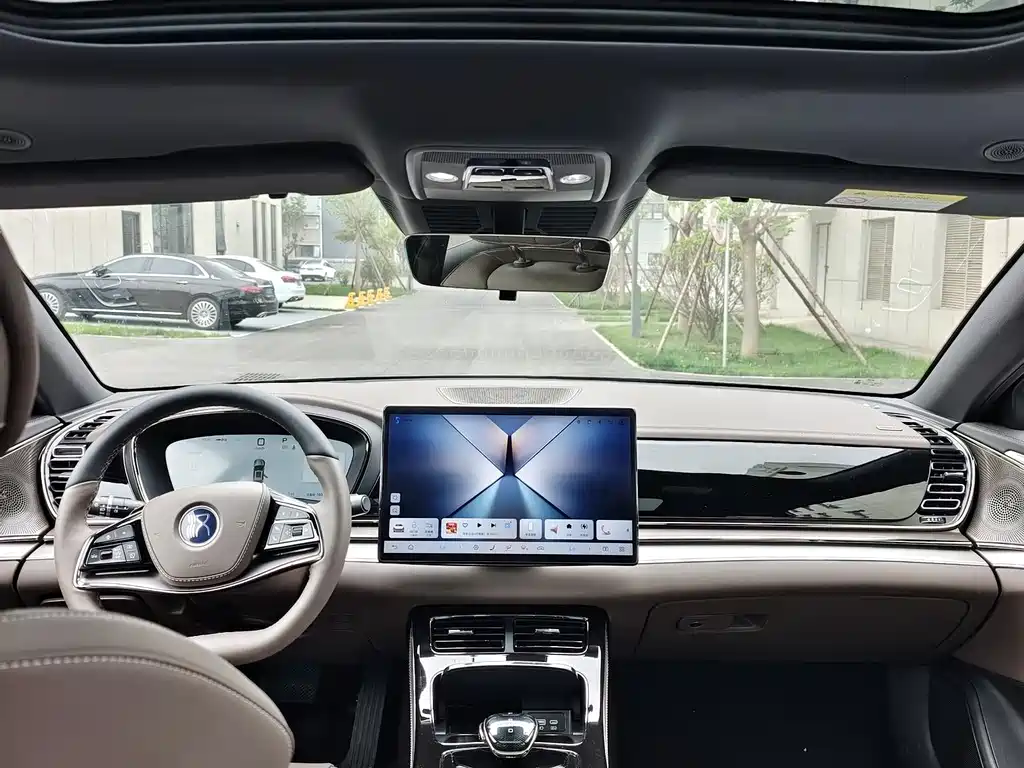 BYD Han 2025 DM-i Smart Drive 125KM Flagship