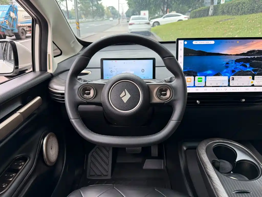 Baojun Yunduo — миниатюра 14
