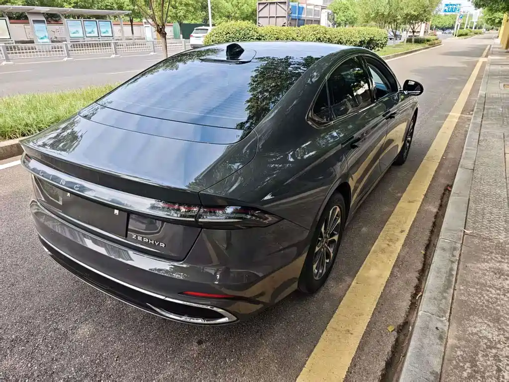 Lincoln Z — миниатюра 4