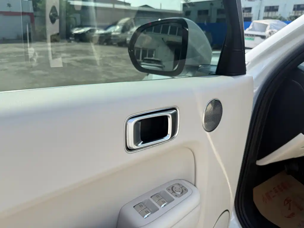 Li Auto Li L7 — миниатюра 9