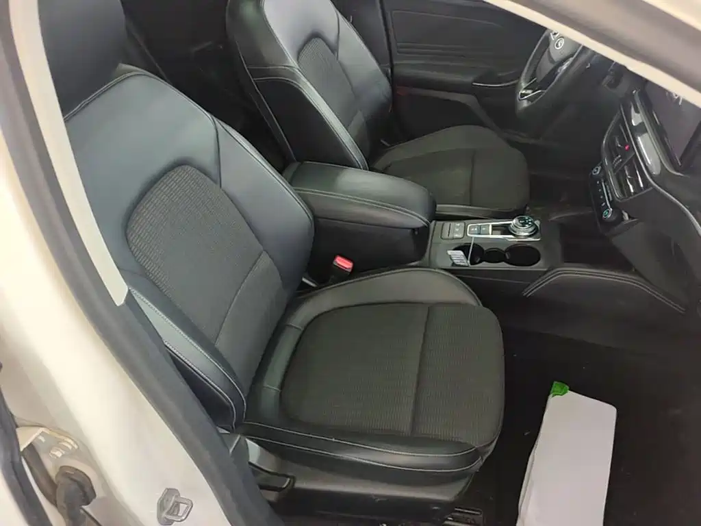 Ford Focus — миниатюра 25