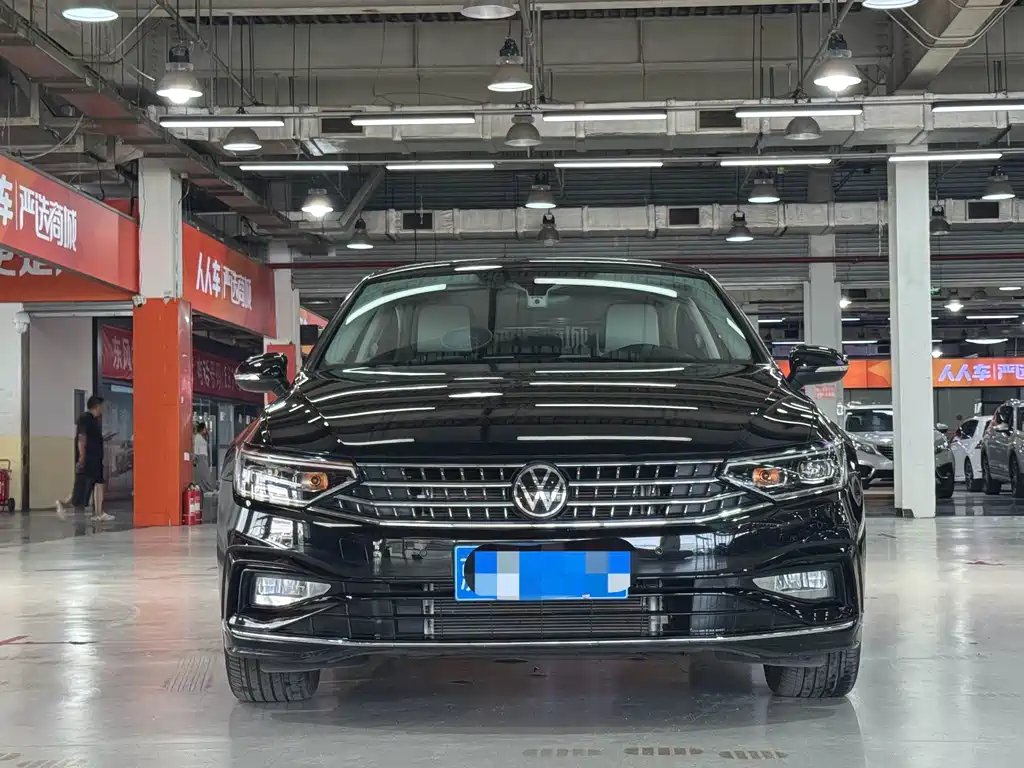 Volkswagen Magotan 2025 330TSI DSG Luxury