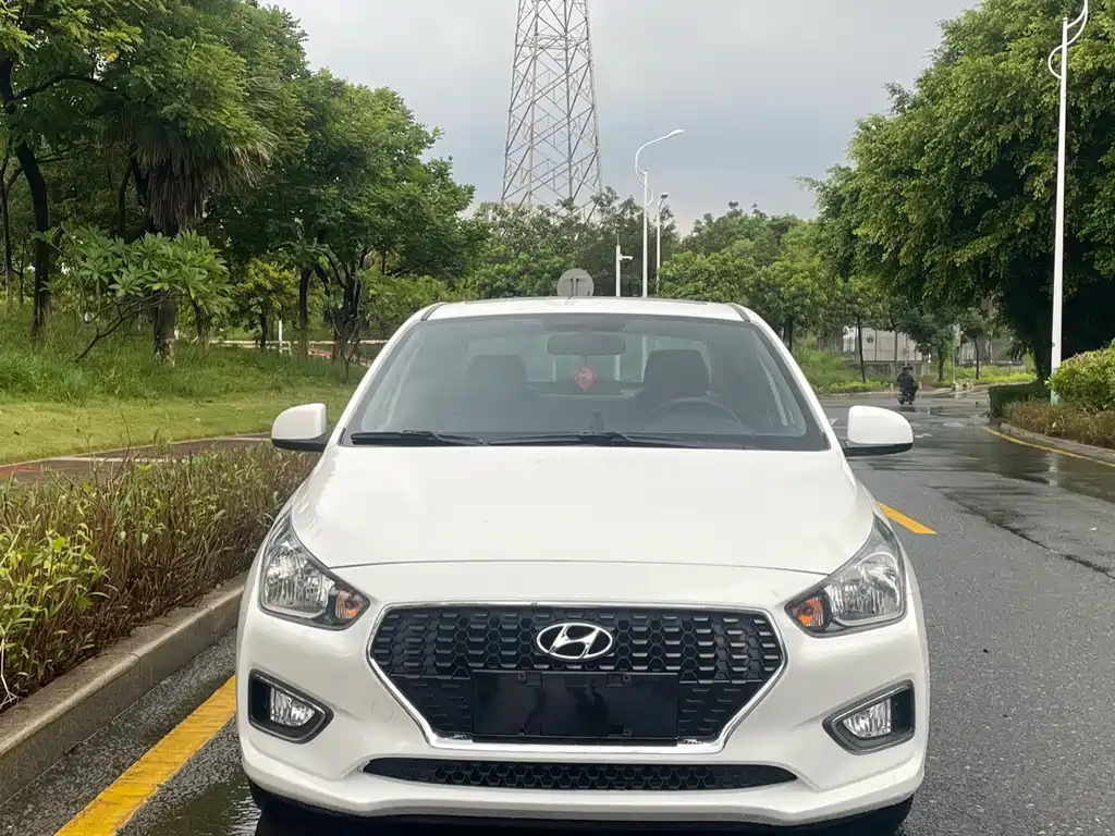 Hyundai Verna — миниатюра 2