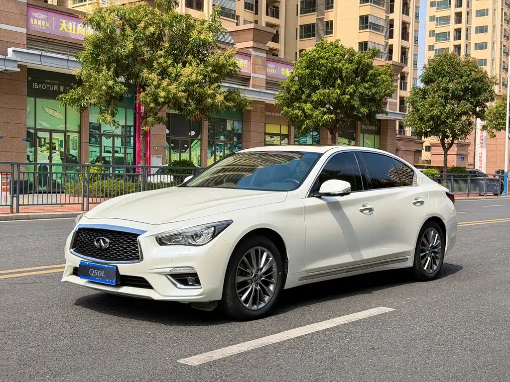 Infiniti Q50L 2019