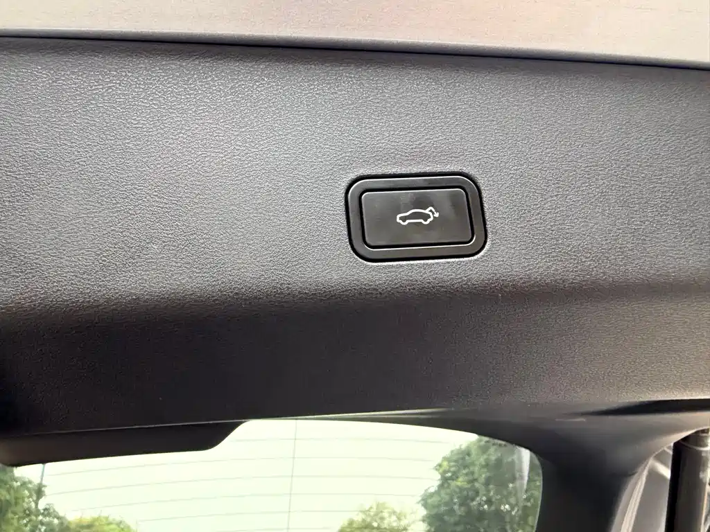 GEELY AUTOMOBILE XINGYUE L