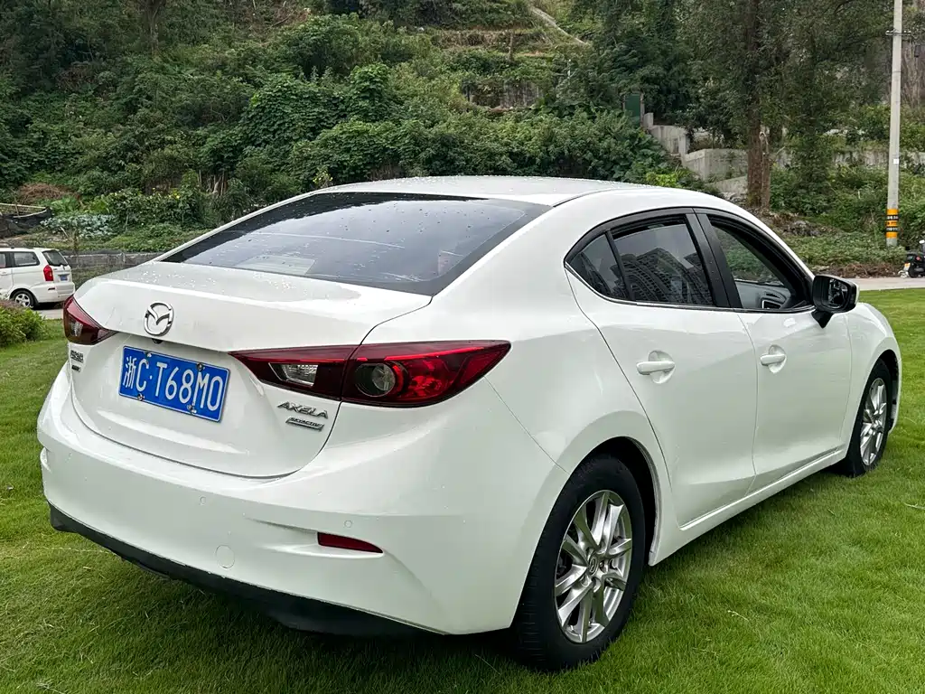 Mazda 3 Axela — миниатюра 4