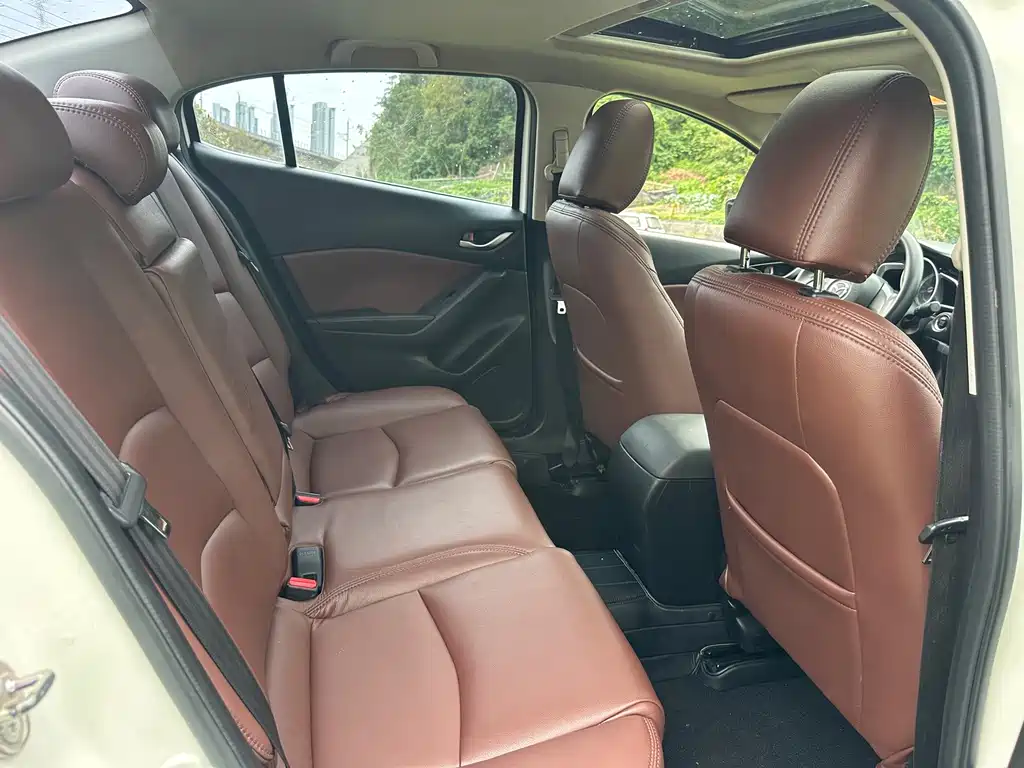 Mazda 3 Axela — миниатюра 12