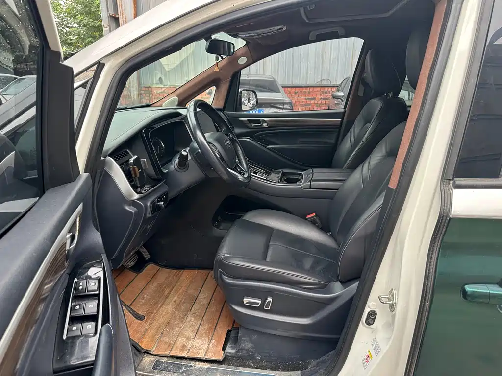 GAC Motor Trumpchi M8 — миниатюра 4