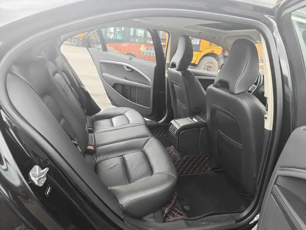 Volvo S80L — миниатюра 5