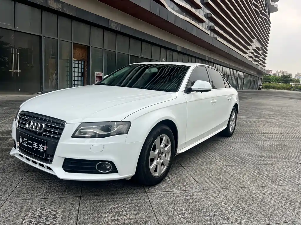 Audi A4L 2010