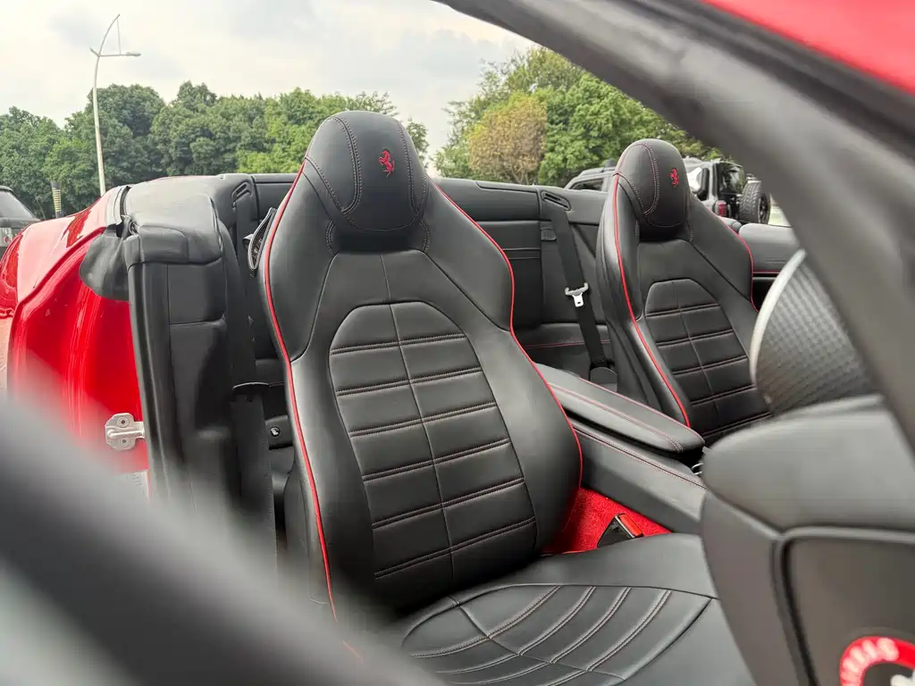 Ferrari California T — миниатюра 7