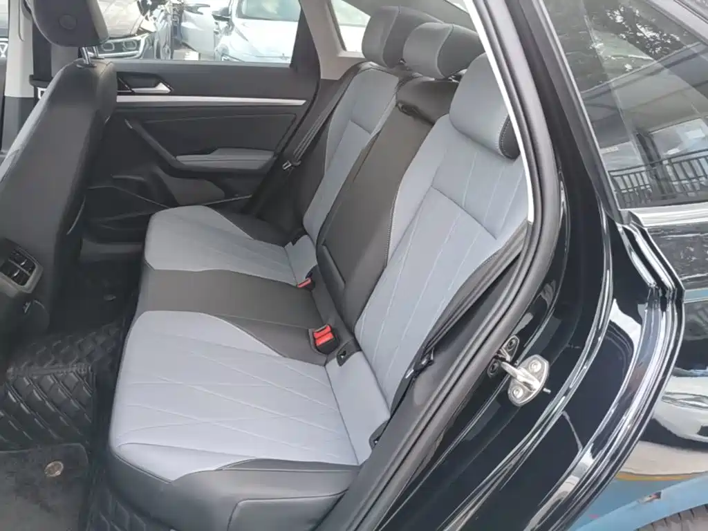 Volkswagen Lavida — миниатюра 17