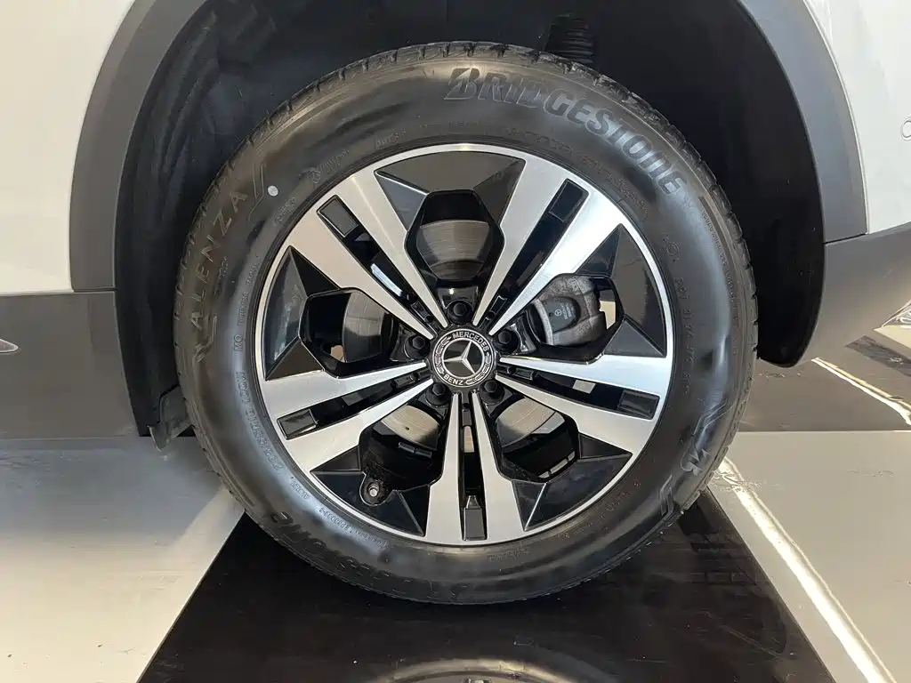 Mercedes-Benz GLA — миниатюра 11