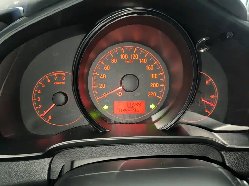 Honda Fit — миниатюра 12