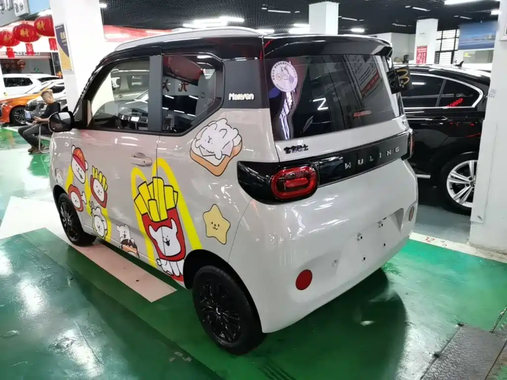 Wuling MINIEV — миниатюра 5
