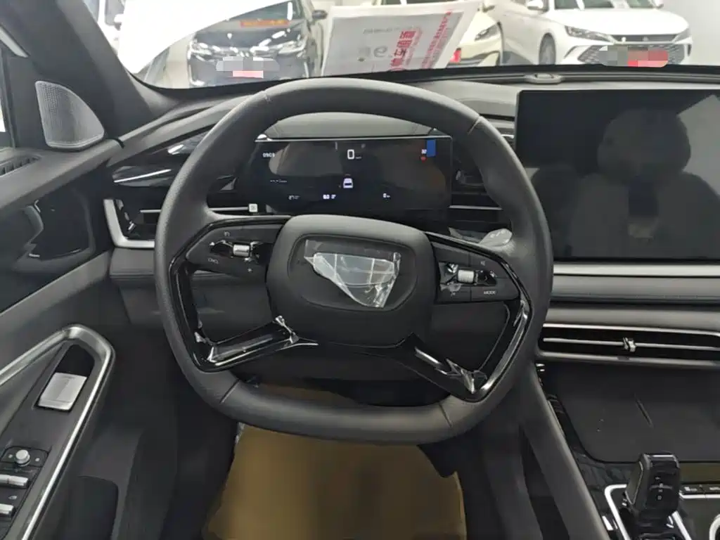 Geely Boyue — миниатюра 11
