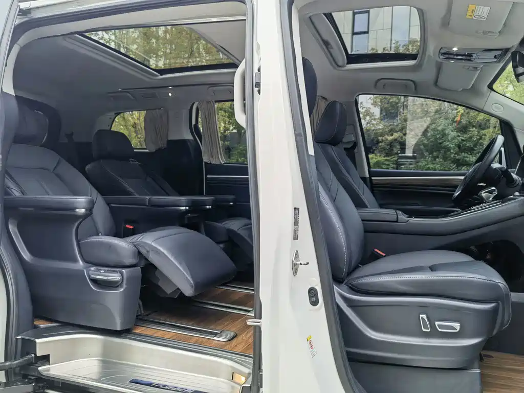 GAC Motor Trumpchi M8 — миниатюра 16