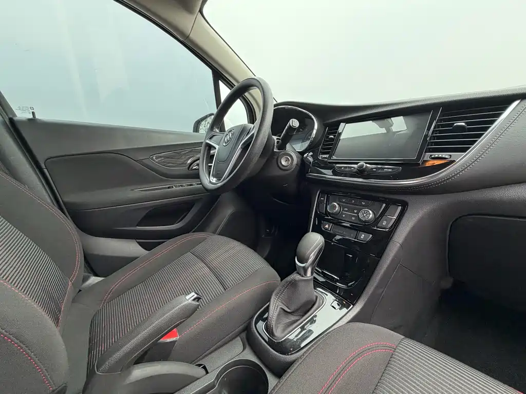 Buick Encore — миниатюра 12